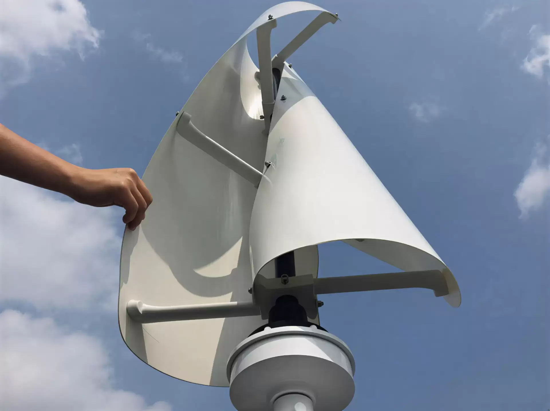 Helical Vertical Axis Wind Turbine (VAWT)